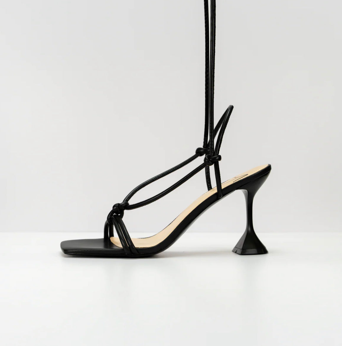 The Novah Heel